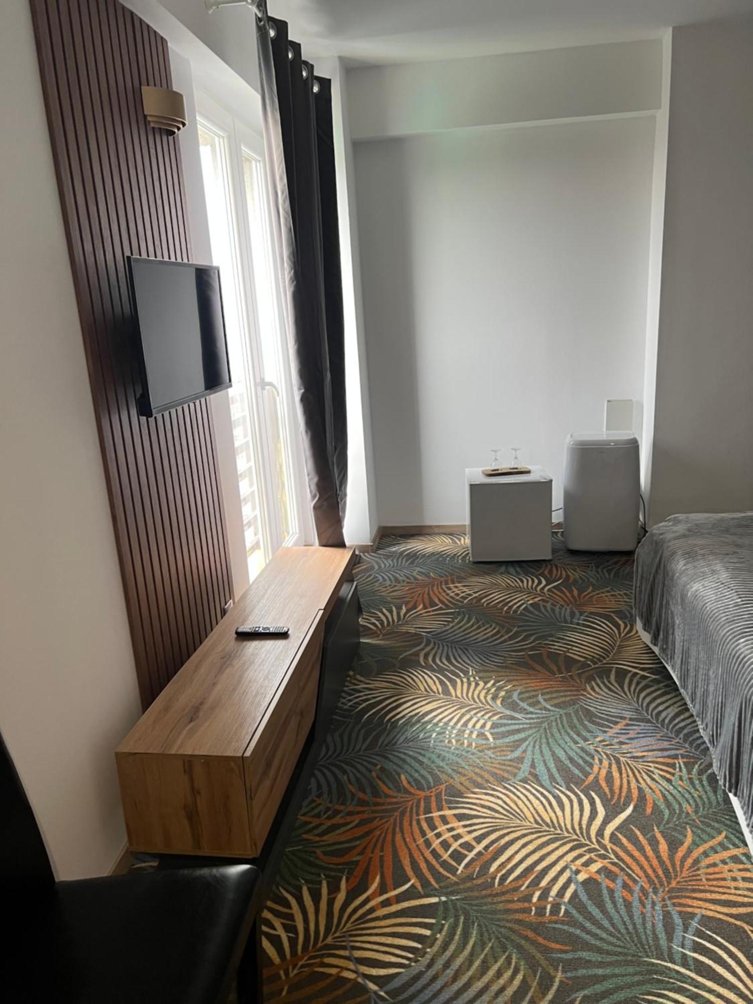 Hotel Sydney Craiova Exteriör bild